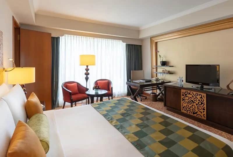 Inside the Courtyard Suite at Cinnamon Grand Colombo