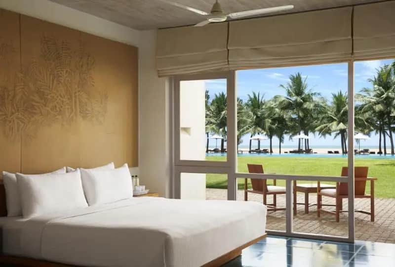 Deluxe Rooms - Jetwing Blue Inside the Deluxe Rooms at Jetwing Blue, Negombo