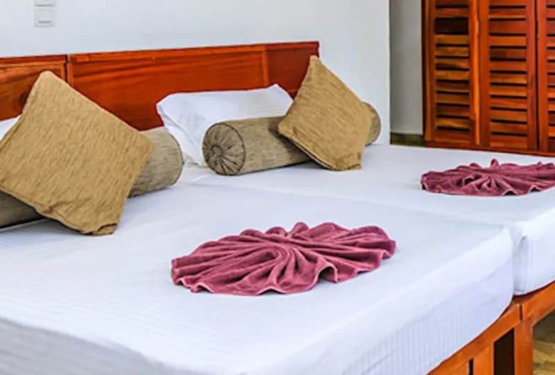 Deluxe Rooms - Oak Ray Regency The Deluxe Rooms at Oak Ray Regency