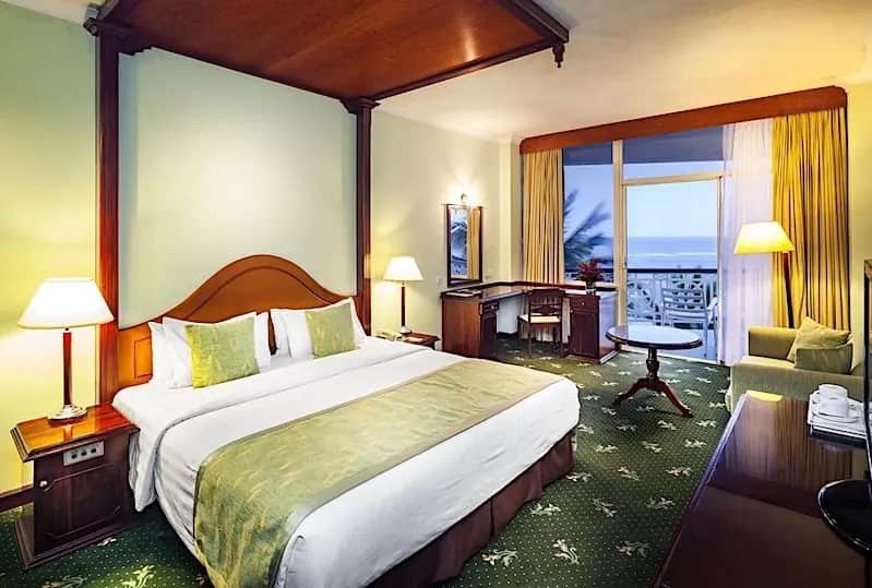 Direct Ocean View Rooms at Mount Lavinia Hotel, a stay in Colombo