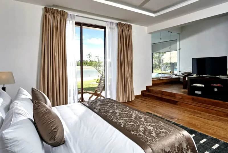 Inside the Junior Suite at Amaranthe Bay, Trincomalee