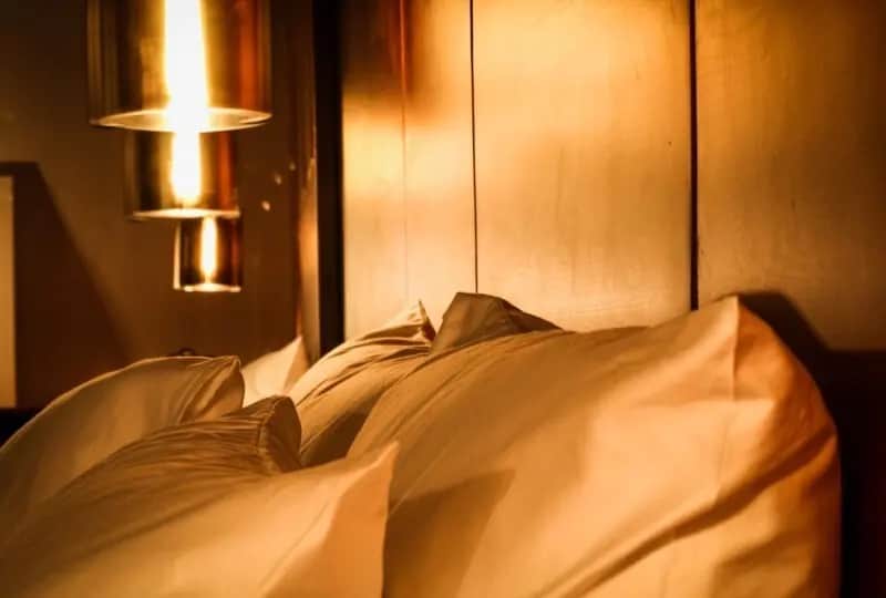 Inside the Superior King Suite at Villa Raha, Colombo