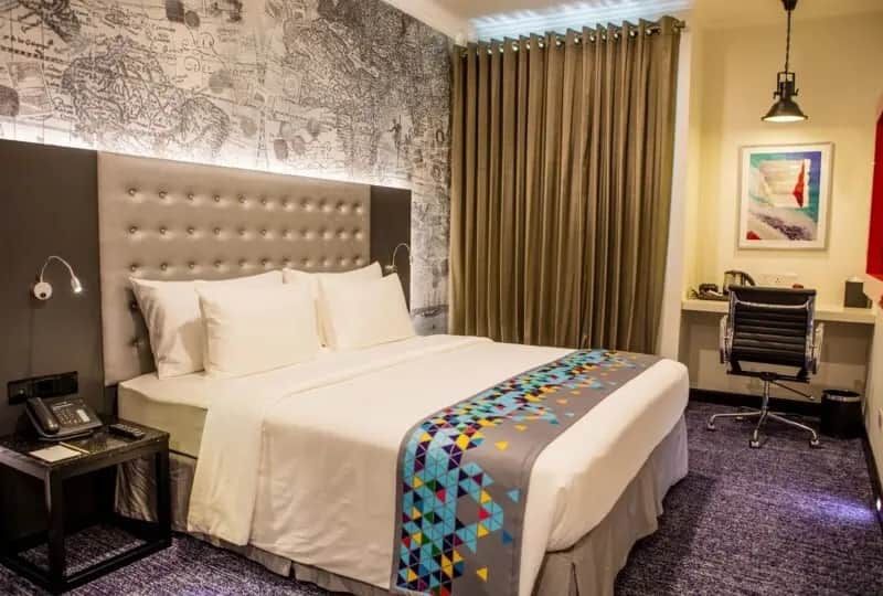 Inside the Superior Queen rooms at Fairway Colombo