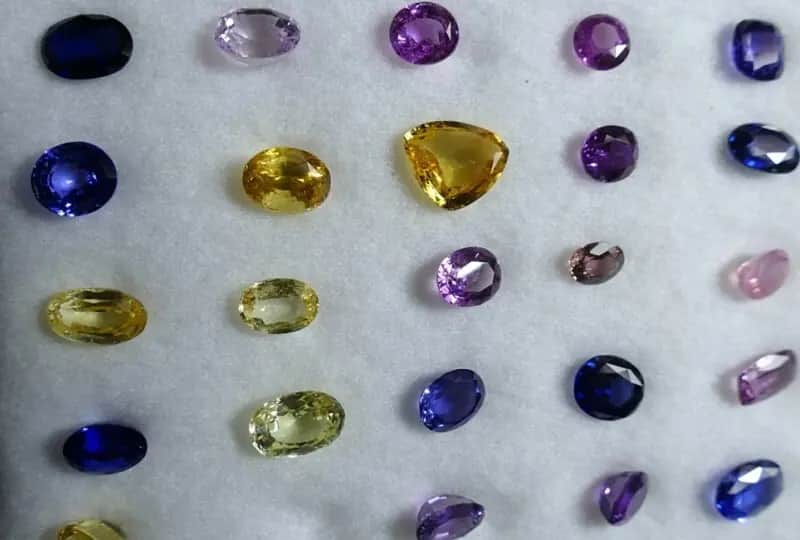A view of Gem Shopping in Kandy, Sri Lanka