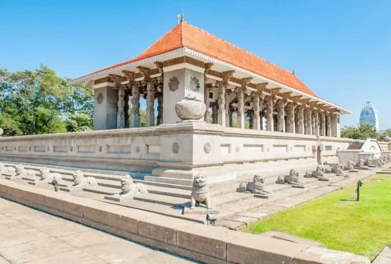 Independence Square and Park in Colombo, one of the things to do in Sri Lanka