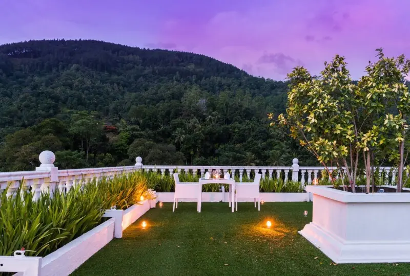 The Golden Crown Hotel The Golden Crown Hotel